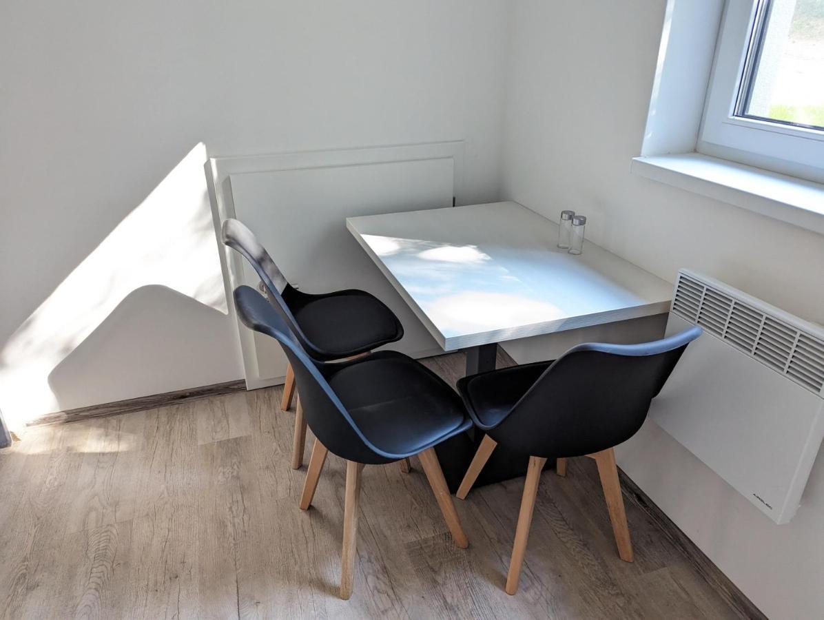 Restaurace A Penzion Gansberg Cotkytle Kültér fotó